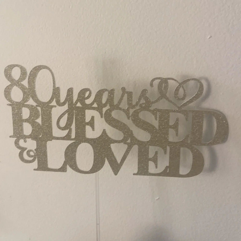 Cake topper